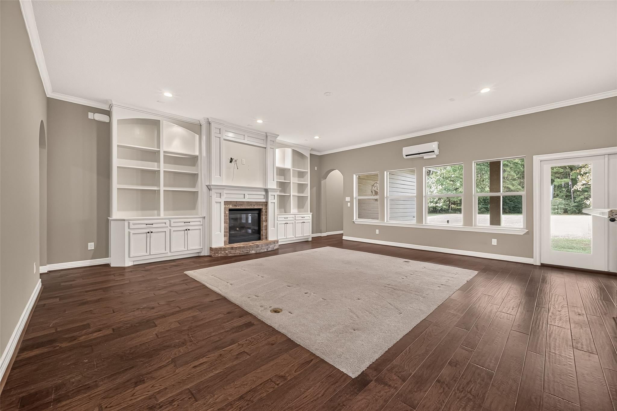 15648 Connie Lane