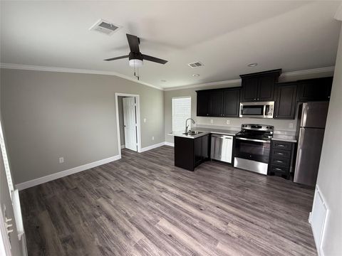 Photo of 3114 Shady Creek Lane, Oyster Creek, TX 77541 (MLS # 82815709)