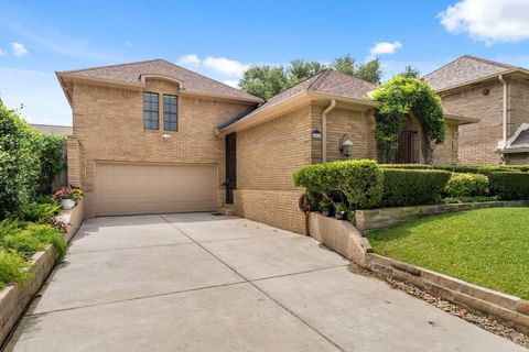 Photo of 7416 Kelving Street, Houston, TX 77030 (MLS # 96353257)