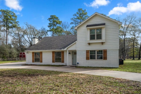 Photo of 15347 Conroe Drive, Conroe, TX 77384 (MLS # 6807088)