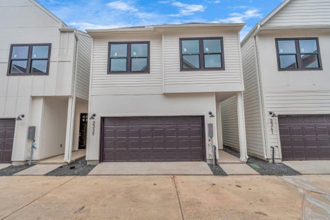 Photo of 2339 Hoskins Drive, Houston, TX 77080 (MLS # 71908999)