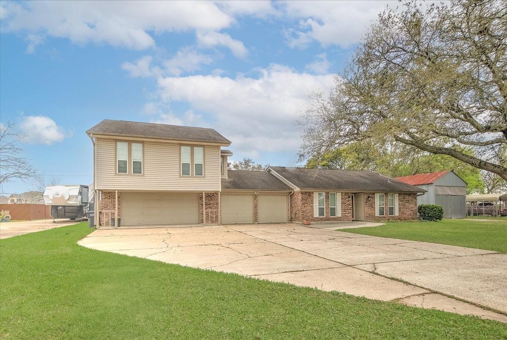 Photo of 12114 Cherry Point Drive, Dayton, TX 77535 (MLS # 16542067)