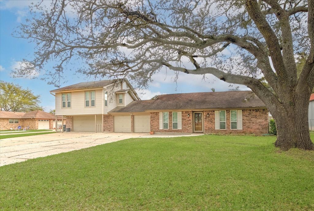 Photo of 12114 Cherry Point Drive, Dayton, TX 77535 (MLS # 16542067)