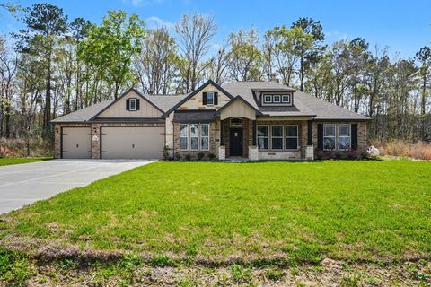 Homes For Sale - 1230 Road 66112<br/> Dayton, TX 77535