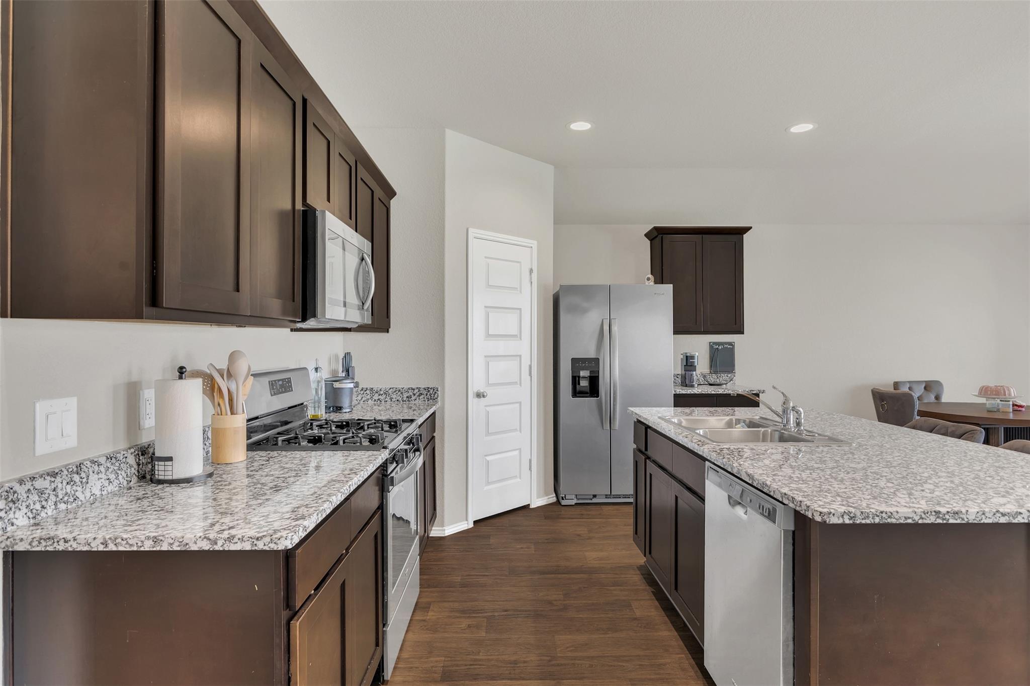 1710 Livingston Shores Lane
