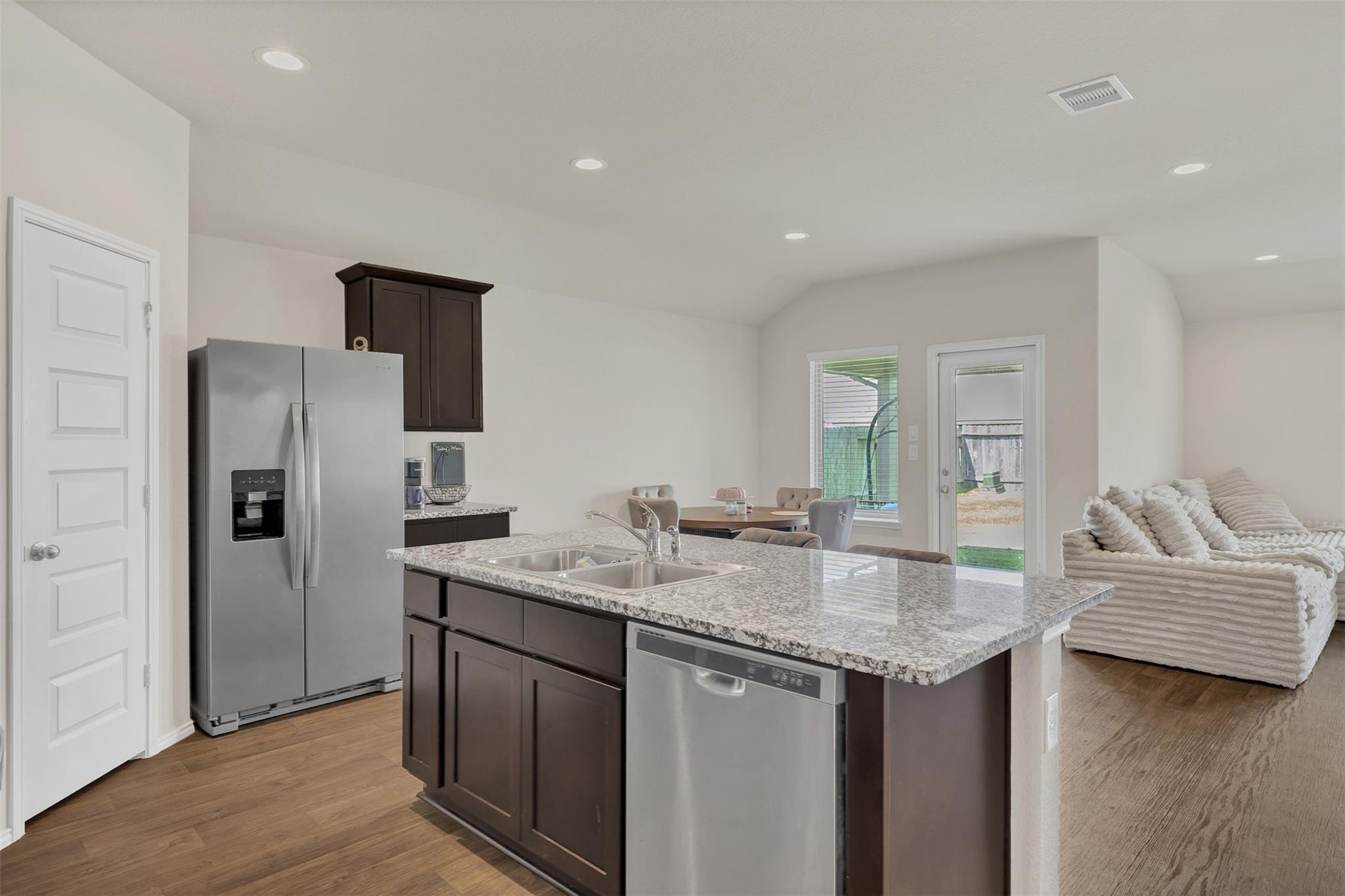 1710 Livingston Shores Lane