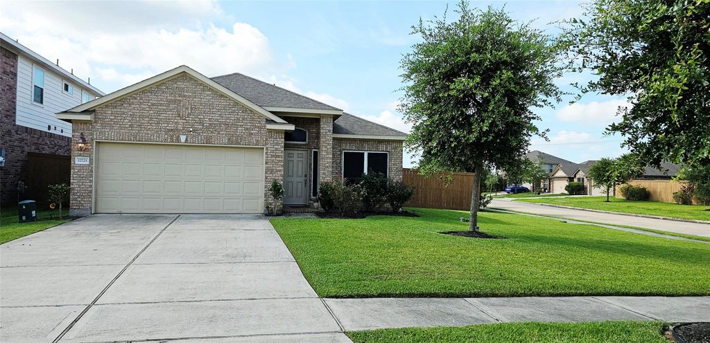 Photo of 12725 Pirate Bend Drive, Texas City, TX 77568 (MLS # 79206925)