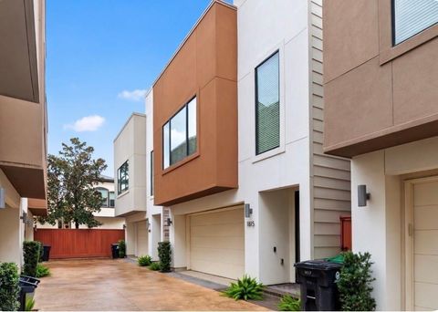 1815 Radcliffe Street Houston TX 77007