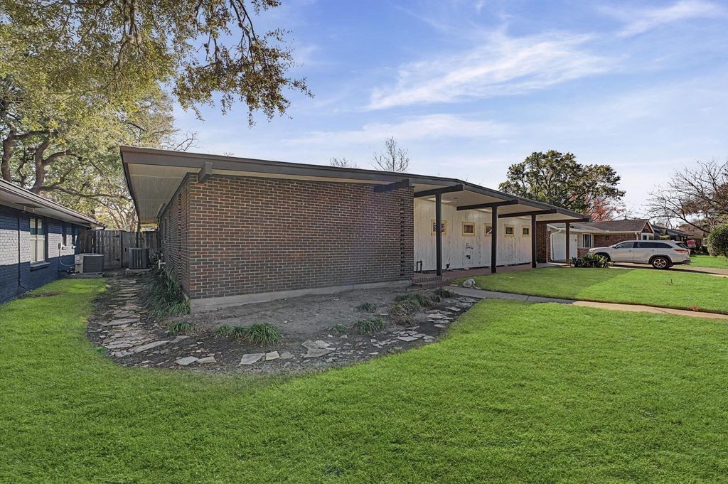 Photo of 9107 Timberside Drive, Houston, TX 77025 (MLS # 50744711)