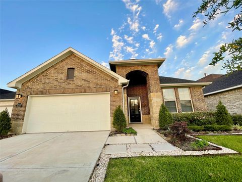 Photo of 8319 Divot Trace, Fulshear, TX 77441 (MLS # 31207739)