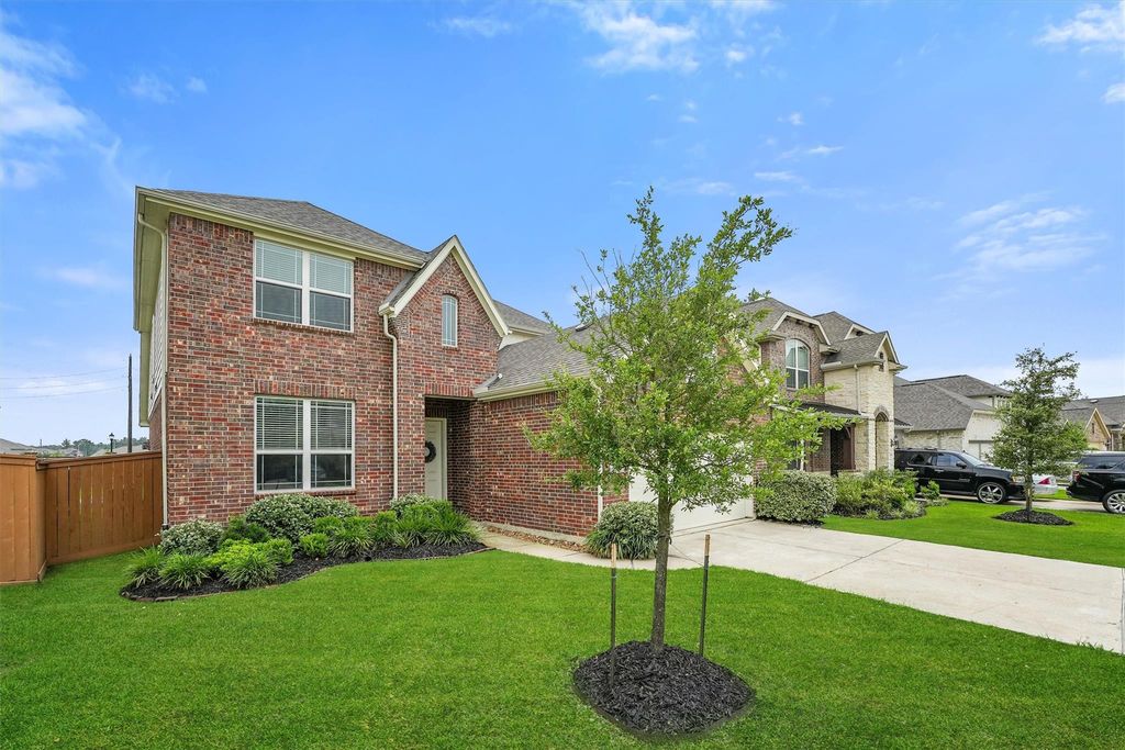 Photo of 12526 Sabine Point Drive, Humble, TX 77346 (MLS # 89037499)