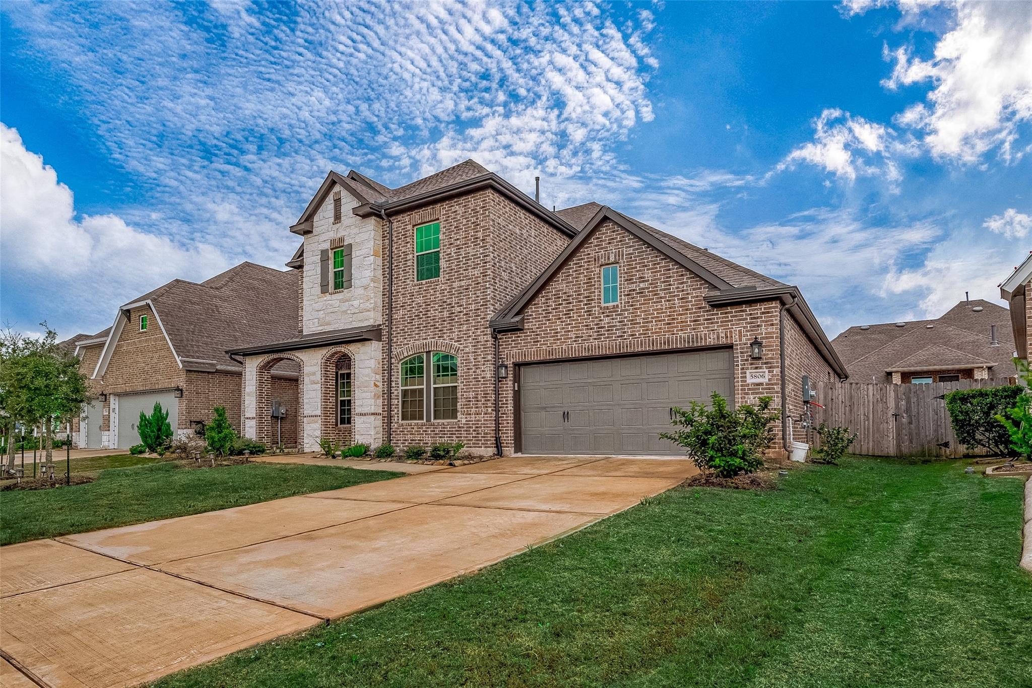 5806 Pearl Hill Court