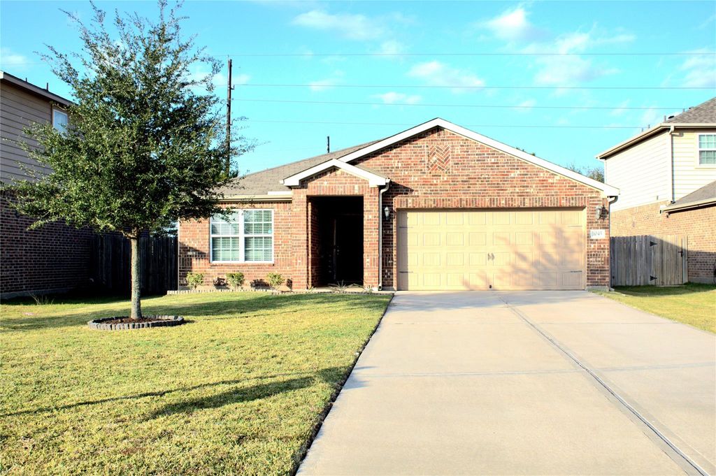 Photo of 1045 Texas Timbers Drive, Katy, TX 77493 (MLS # 31277419)