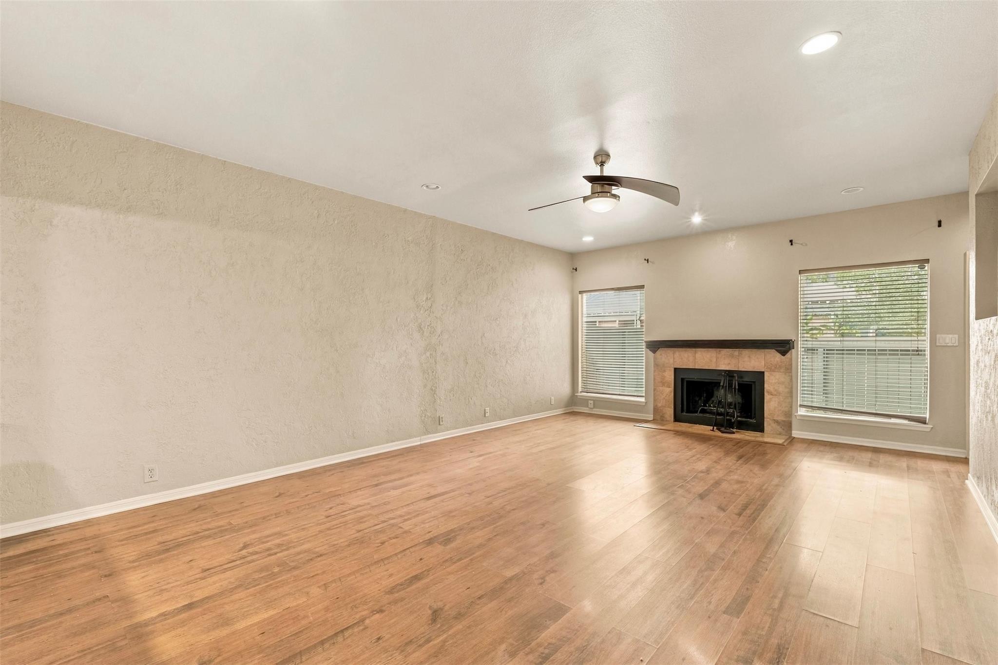 1646 Prairie Mark Lane