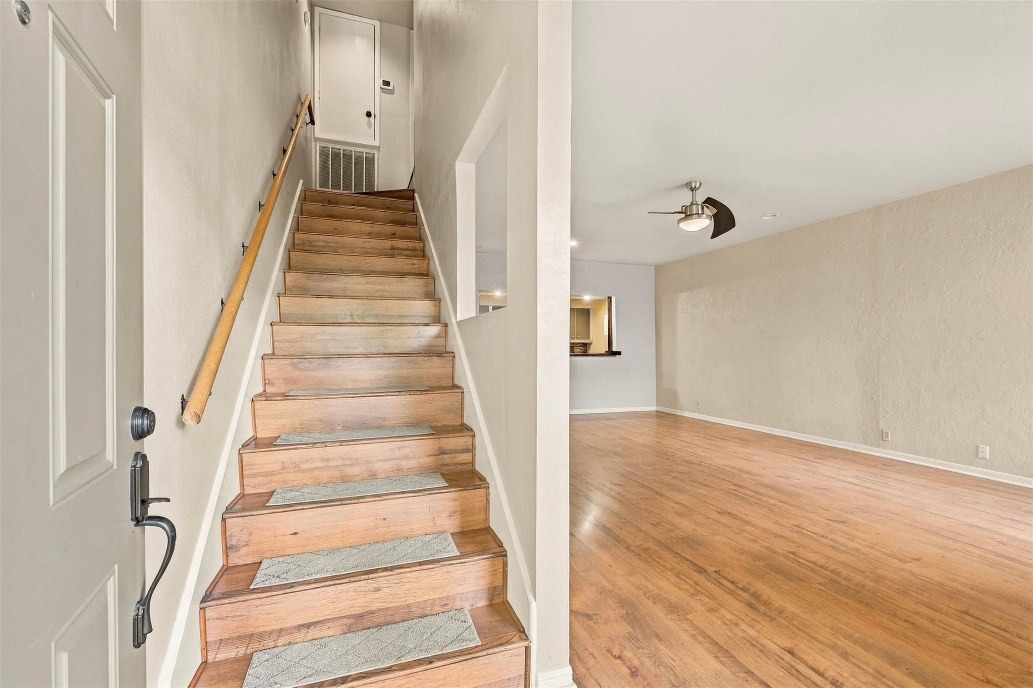 1646 Prairie Mark Lane