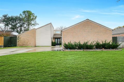 Tiny photo for 11851 Briar Forest Drive, Houston, TX 77077 (MLS # 38117565)