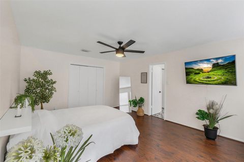 Tiny photo for 11851 Briar Forest Drive, Houston, TX 77077 (MLS # 38117565)