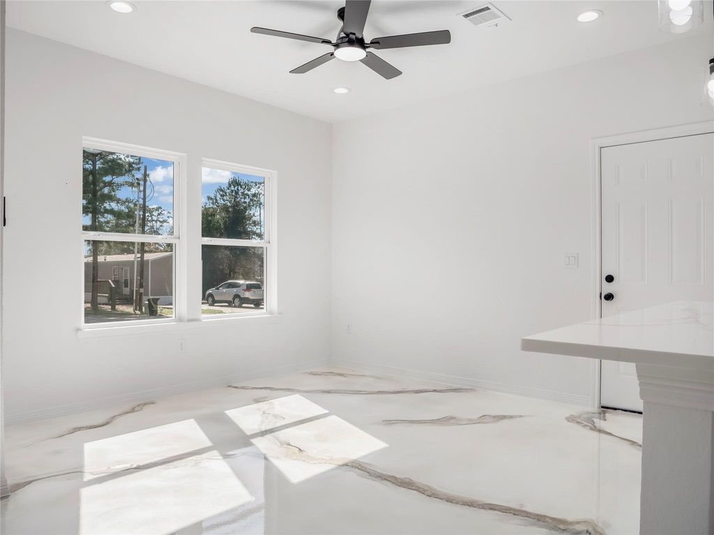 Photo of 16736 E Ivanhoe, Montgomery, TX 77316 (MLS # 98520987)