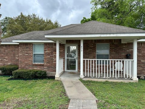 833 E Camp Street La Grange TX 78945