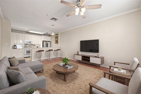 Townhouse For Sale - 1708 Dennis Street<br/> Houston, TX 77004