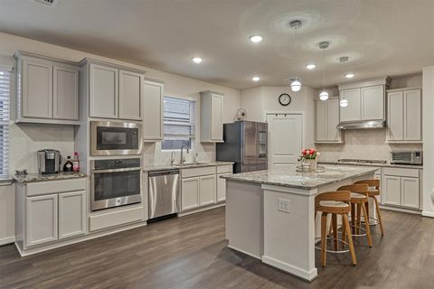 Photo of 234 N Wild Petunia Trail, Montgomery, TX 77316 (MLS # 877363)