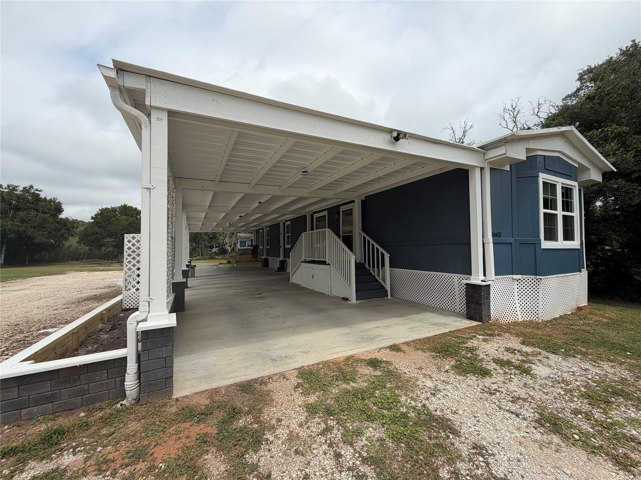 4608 Oak Drive