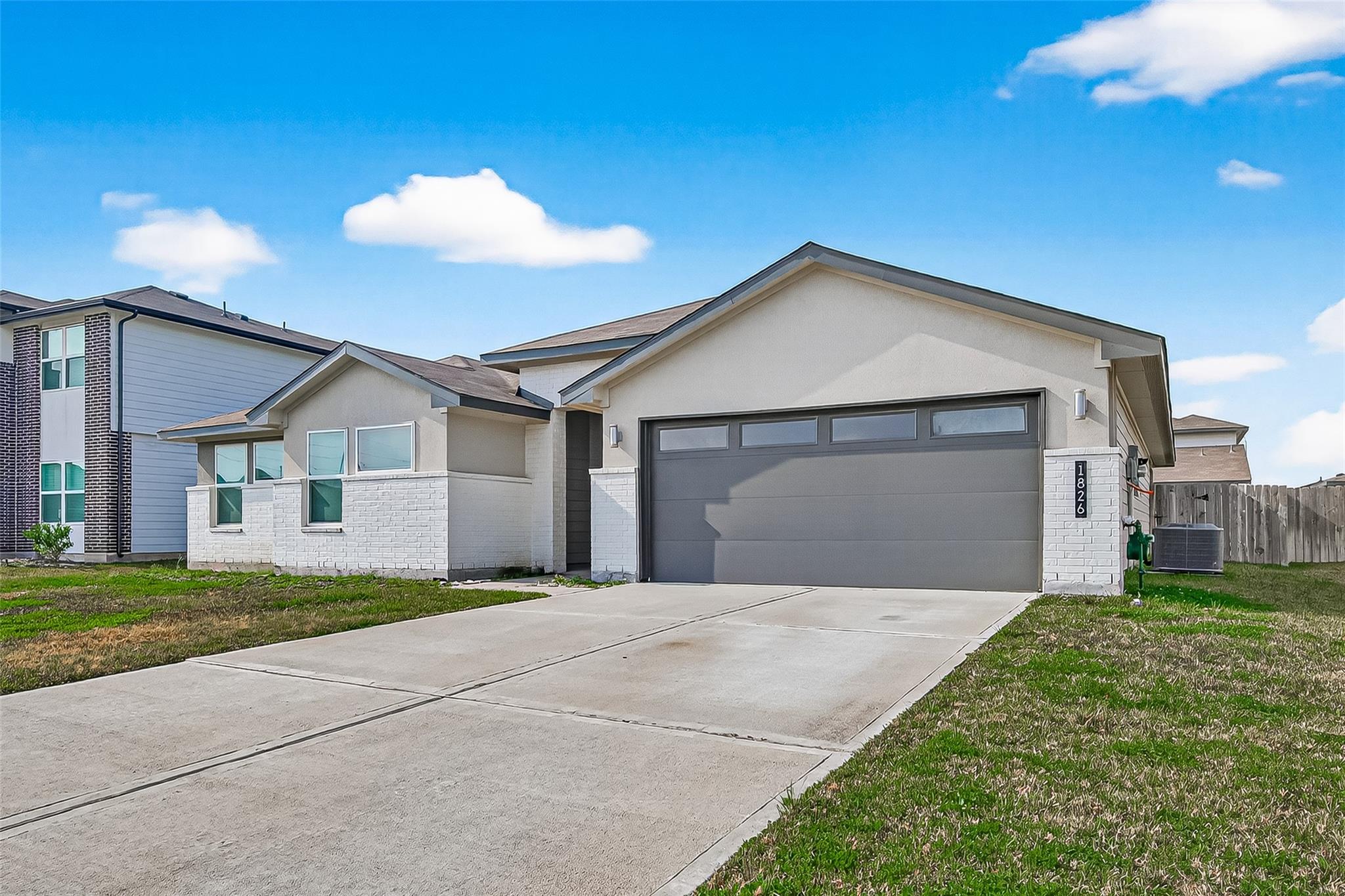 1826 Sandy Trail Lane