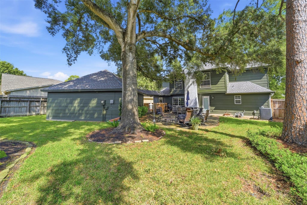 Photo of 7611 Mauna Kai Drive, Houston, TX 77095 (MLS # 66227900)