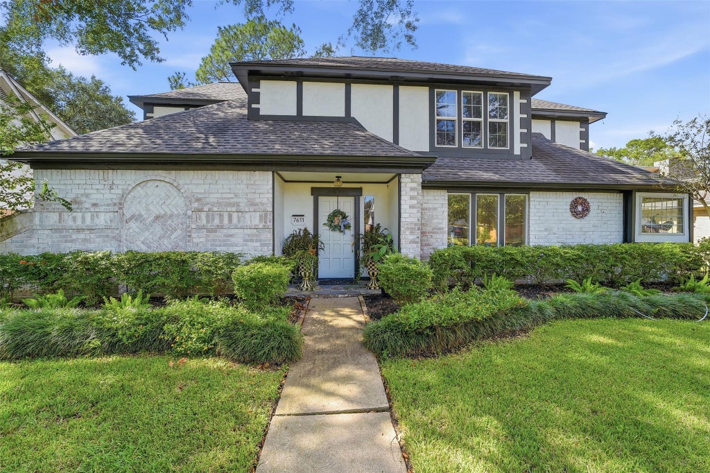 Photo of 7611 Mauna Kai Drive, Houston, TX 77095 (MLS # 66227900)