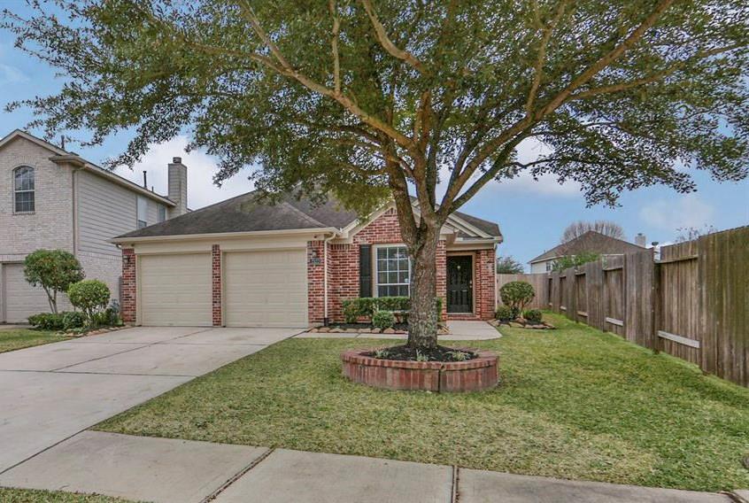 2123 Castle Gardens Lane