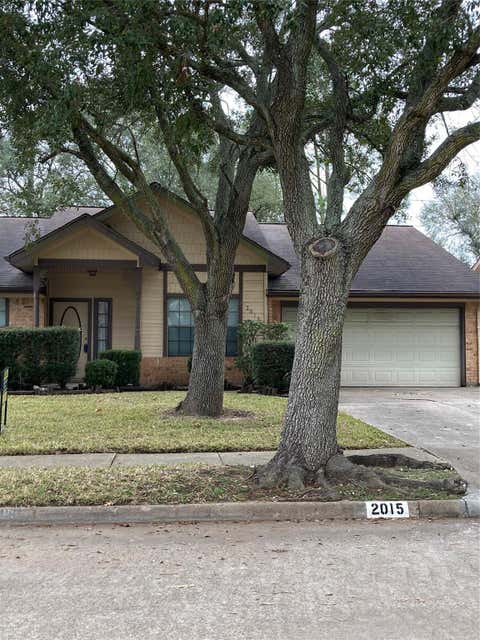 Photo of 2015 Shorewood Lane, Sugar Land, TX 77479 (MLS # 89085287)