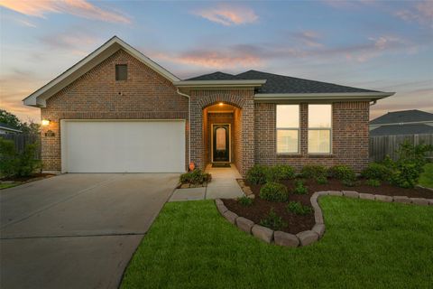 Photo of 8307 Divot Trace, Fulshear, TX 77441 (MLS # 57510534)