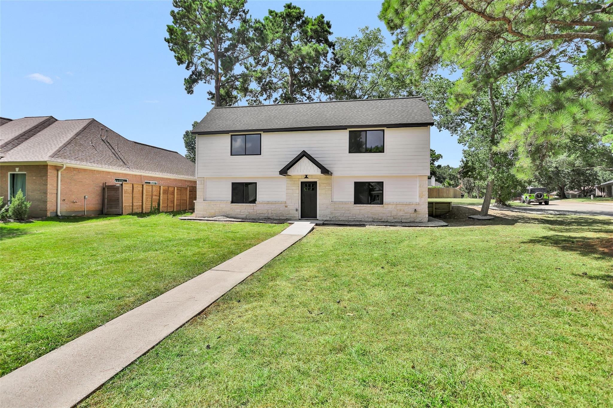 101 April Point Place