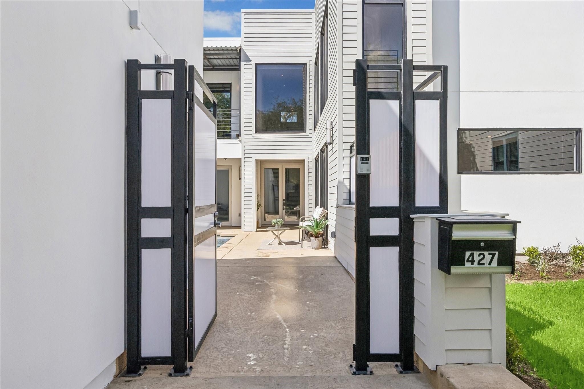 427 W 27th Street