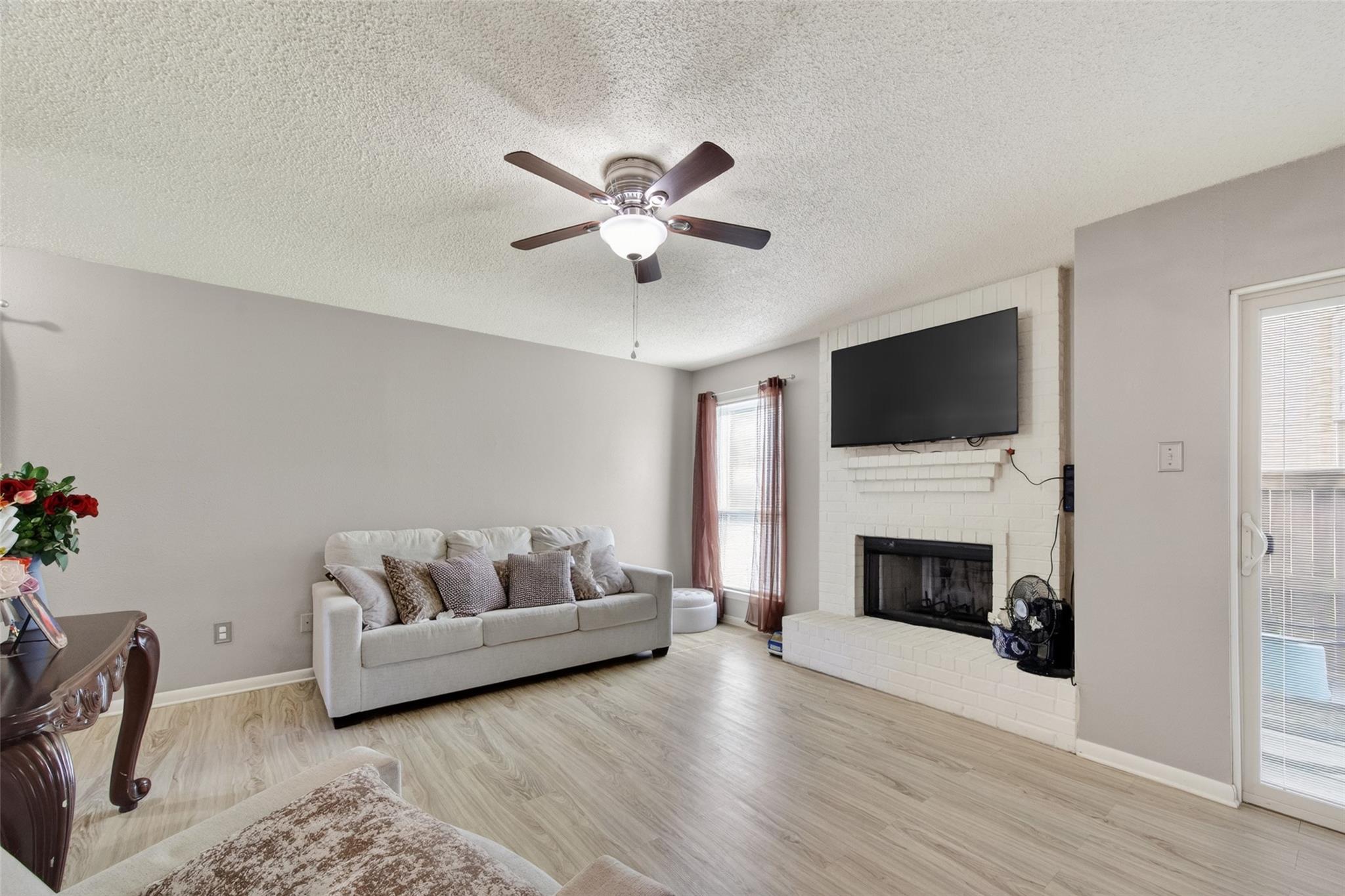 3919 Fairmont Parkway 171