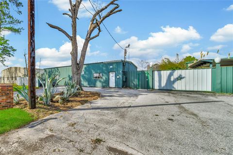 Tiny photo for 4230 Creekmont Drive, Houston, TX 77091 (MLS # 97782216)