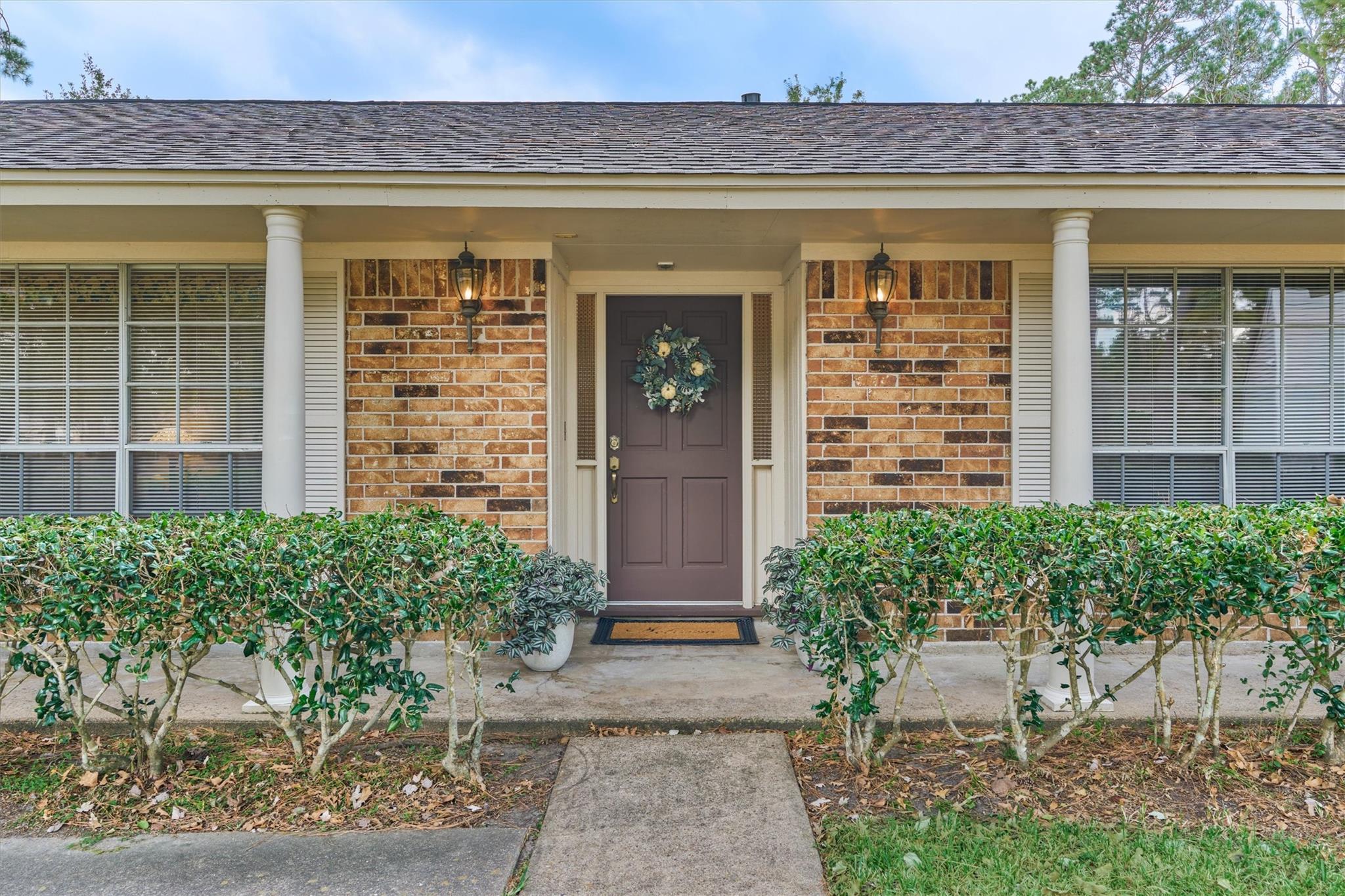 1906 Maple Lakes Drive