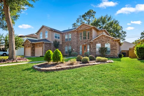 Photo of 14911 Hyde Park Place, Houston, TX 77069 (MLS # 24438389)
