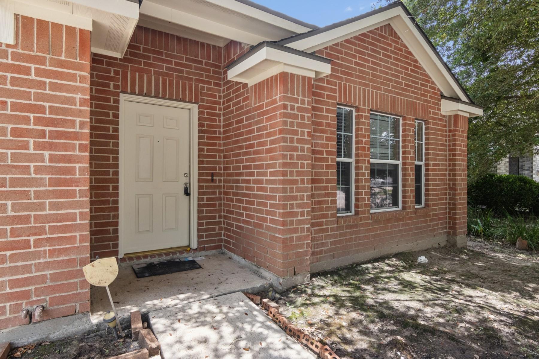 5226 Bright Oak Court