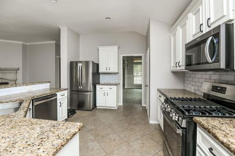 Tiny photo for 15802 Magnolia Shores Lane, Houston, TX 77044 (MLS # 38717218)