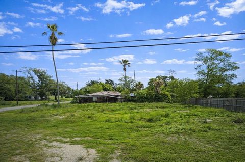 Vacant Land For Sale - 2514 8th Street<br/> Orange County, Orange, TX 77630