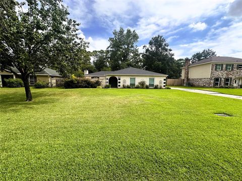 Photo of 6607 Apple Valley Lane, Houston, TX 77069 (MLS # 81545088) Photo of 6607 Apple Valley Lane, Houston, TX 77069 (MLS # 81545088)