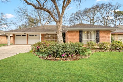 1617 Wavecrest Lane Houston TX 77062