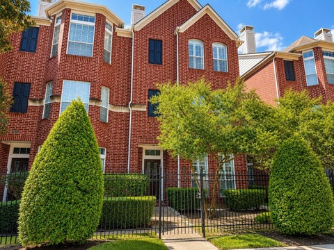 Photo of 2637 W Dallas Street, Houston, TX 77019 (MLS # 87214932)