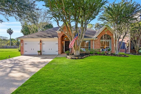Photo of 5130 Candlewood Drive, League City, TX 77573 (MLS # 18303680)