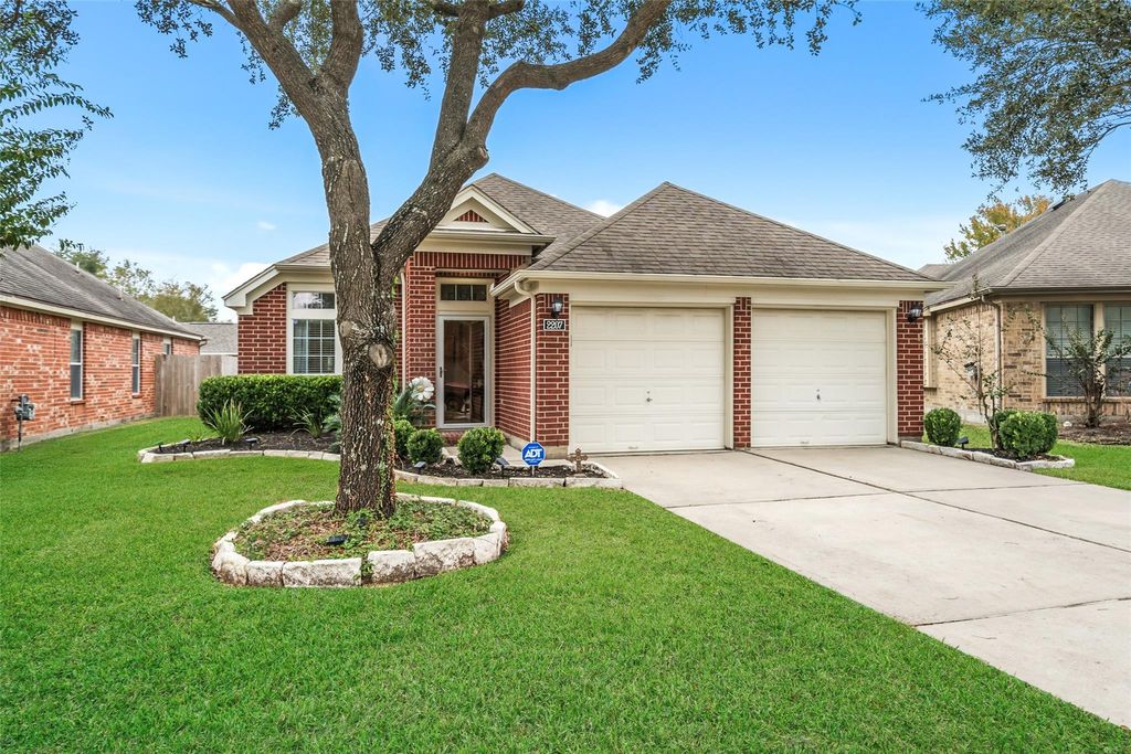 Photo of 2207 Wildbrook Canyon Lane, Katy, TX 77449 (MLS # 27929977)