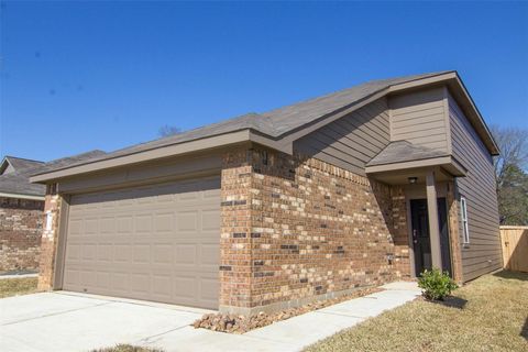 Photo of 356 Upper Creek Drive, Willis, TX 77378 (MLS # 5472829)
