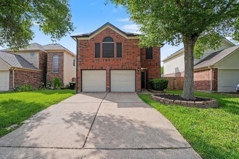 Photo of 2015 Greencrest Drive, Missouri City, TX 77489 (MLS # 7559072)