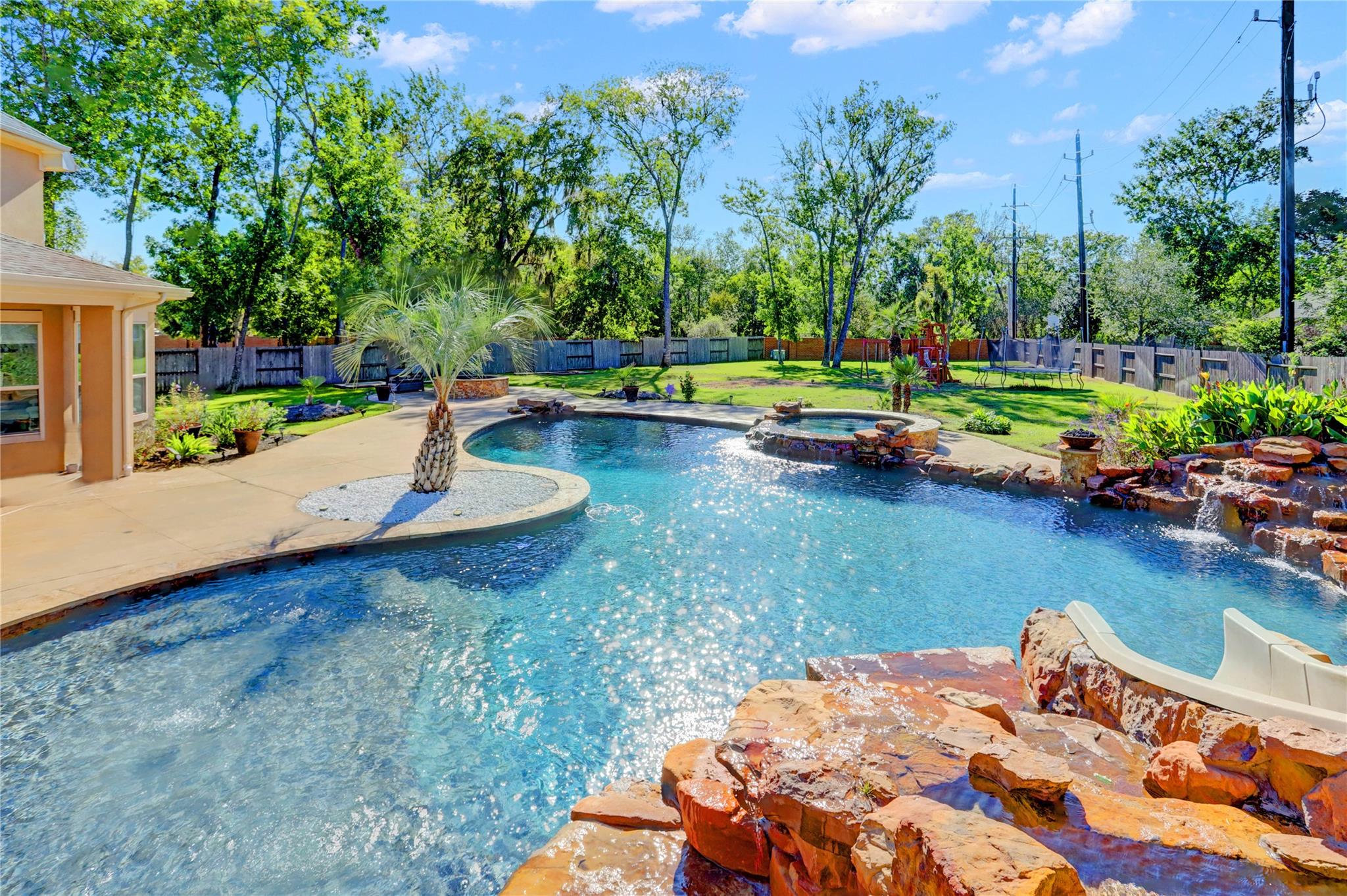 14 Pravia Path Drive