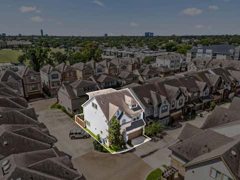 Tiny photo for 6703 Saxton Manor Street, Houston, TX 77055 (MLS # 75347347)